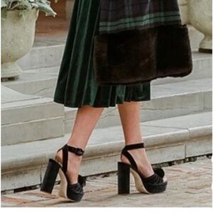 ANTONIO MELANI Black Velvet Heels with Rosette